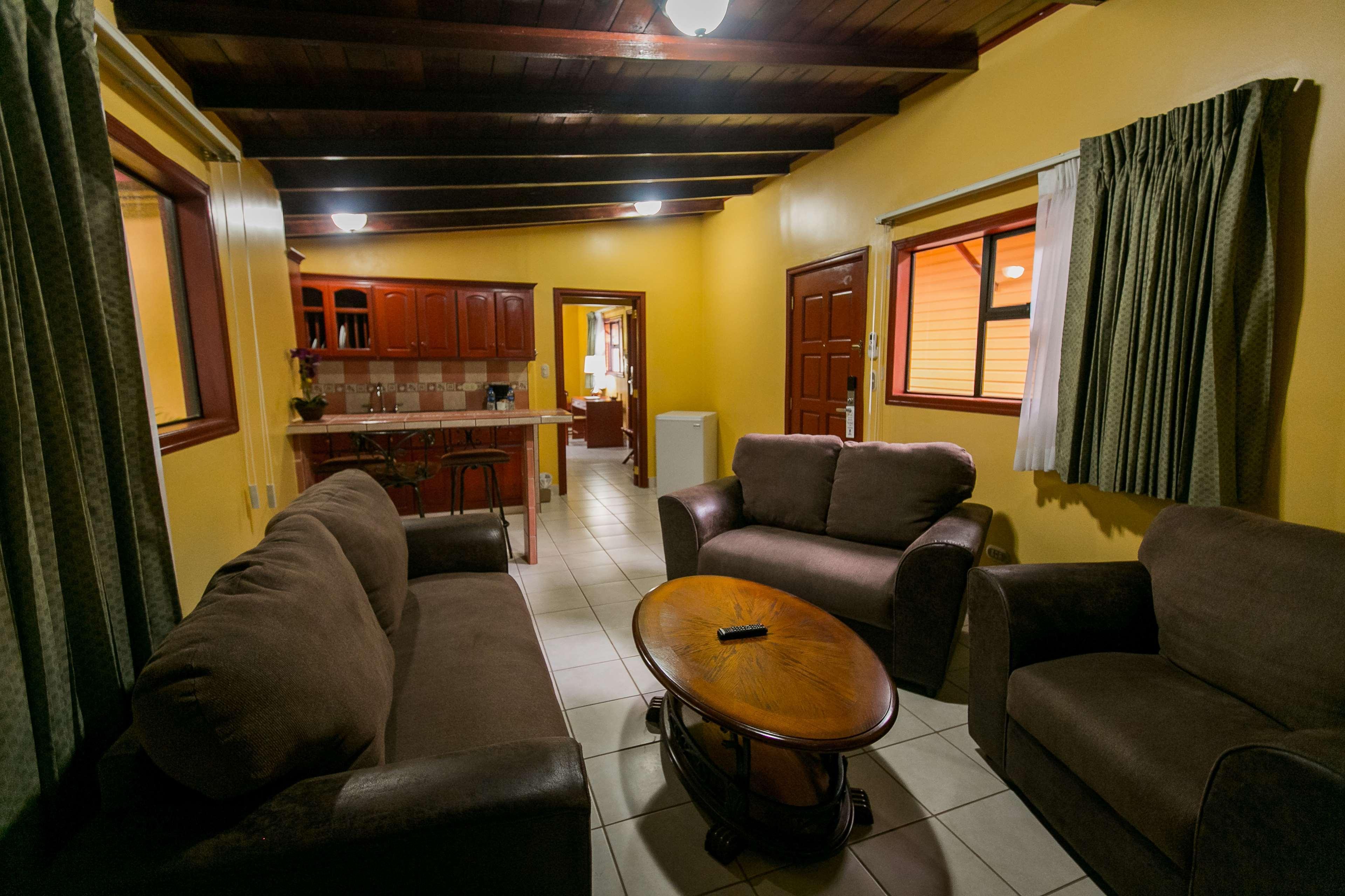 Best Western Las Mercedes Airport Managua Exterior photo