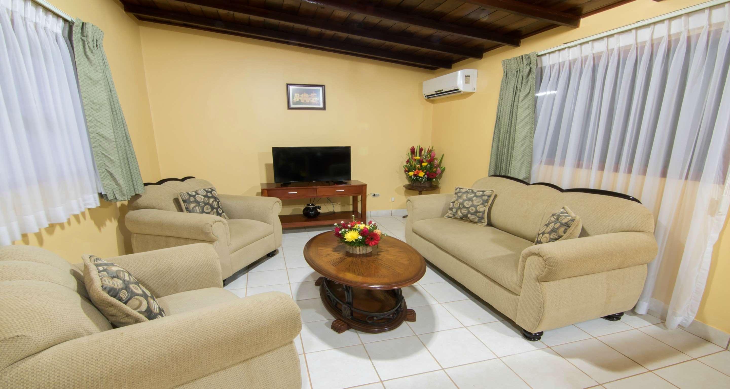 Best Western Las Mercedes Airport Managua Exterior photo